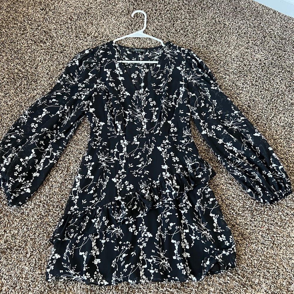 Elegant Black Floral Midi Dress